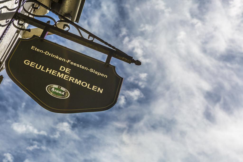 Hotel Tavern De Geulhemermolen Berg en Terblijt Exterior foto